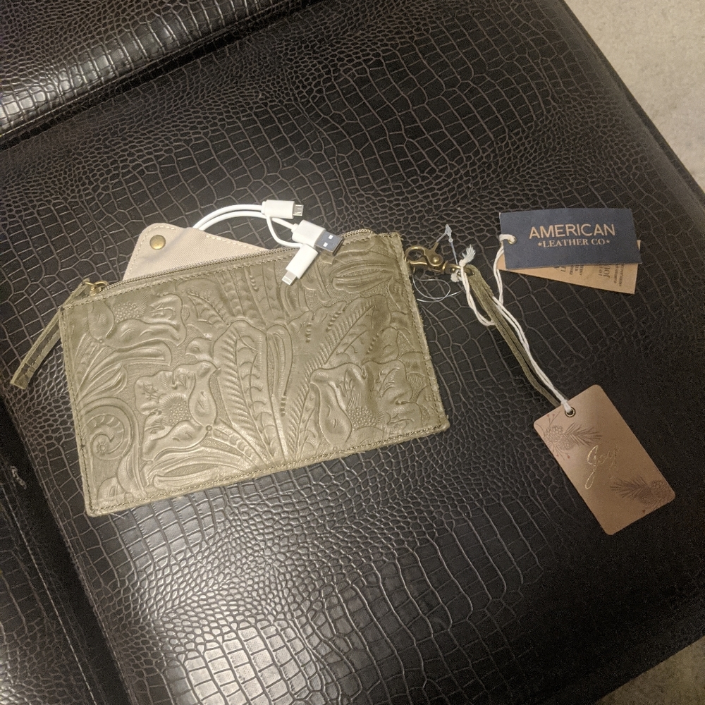 American leather charging purse NWT